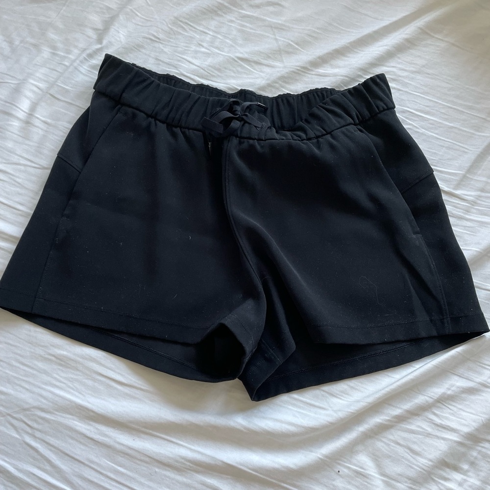 Black Lululemon shorts